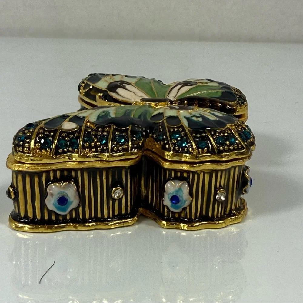 Gold-Tone Butterfly Enamel Magnet Hinged Trinket Box in‎ Green and Teal